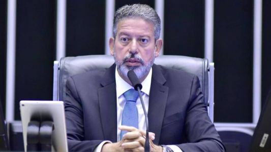 Presidente Arthur Lira (PP-AL) pautou votação da urgência do projeto da minirreforma eleitoral nesta quarta-feira (13)