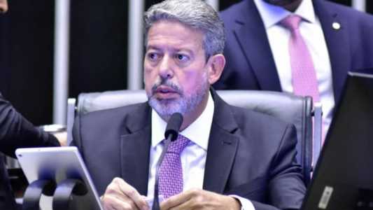 Presidente Arthur Lira (PP-AL) indicou que matéria do Projeto de Lei do Desenrola irá para votação nesta terça-feira (5)