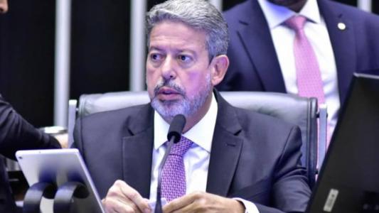 Presidente Arthur Lira (PP-AL) indicou que matéria do Projeto de Lei do Desenrola irá para votação nesta terça-feira (5)