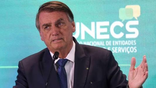 Presidente Bolsonaro usou as redes sociais para homenagear Bento XVI