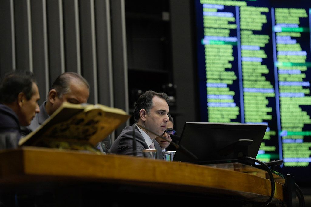 Análise sobre veto de Lula à lei das saidinhas é adiada após acordo entre governo e oposição