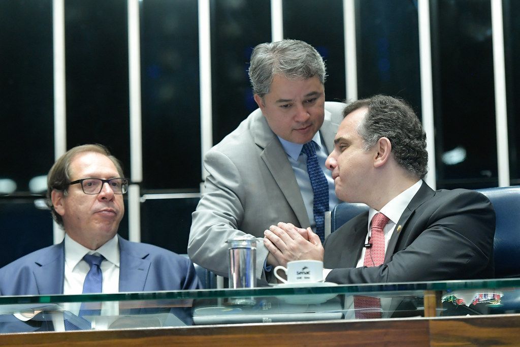 Após decisão de Zanin, Pacheco se reúne com líderes e advogados do Senado em residência oficial