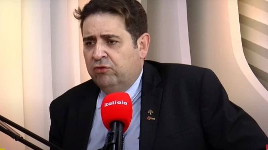 Presidente da Associação Mineira de Municípios, Marcos Vinicius Bizarro