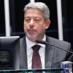 Lira avisa Lula que reestatização da Eletrobras tem chance zero de passar na Câmara