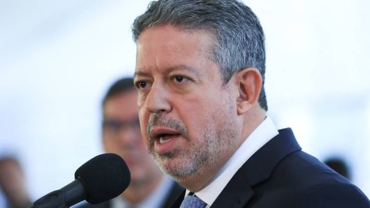 Presidente da Câmara dos Deputados, Arthur Lira, se reúne com líderes partidários para analisar MP do governo Lula