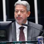Em recuperação pós cirurgia, Lira desmarca viagem com Lula para a China