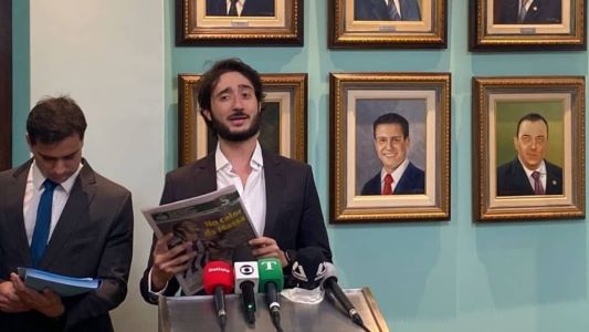 Presidente da Câmara, Gabriel Azevedo, anunciou que aceitou pedido de cassação de Burguês