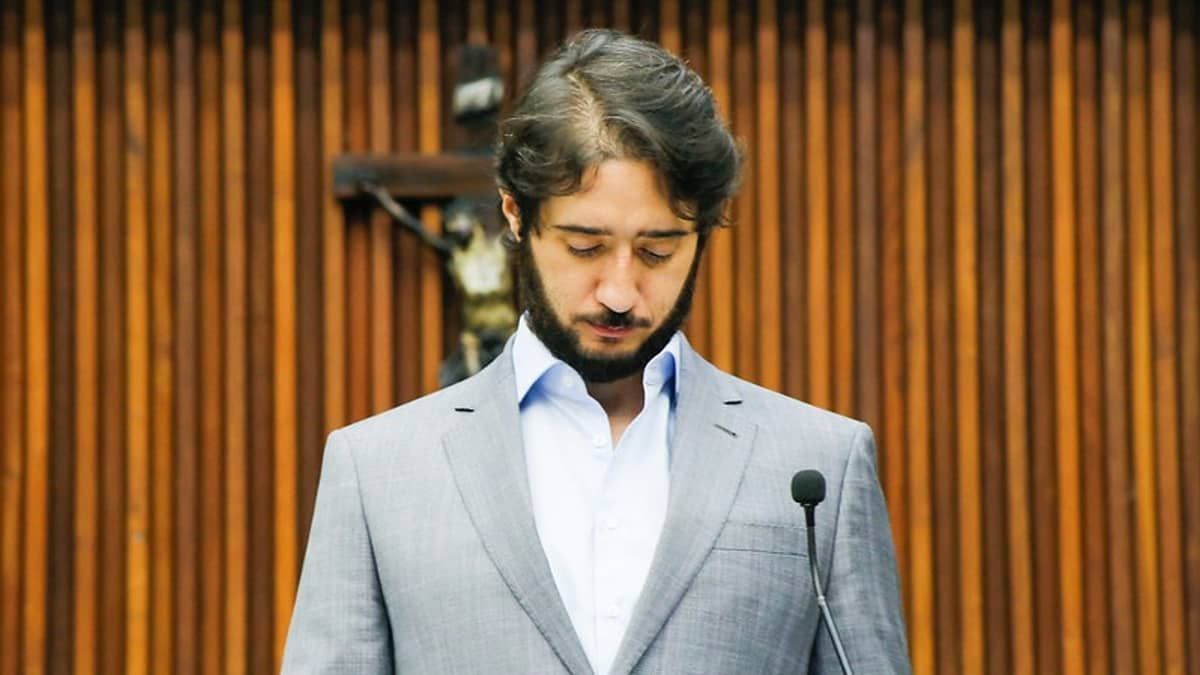 Câmara de BH autoriza abertura de processo de cassação contra o presidente, Gabriel Azevedo