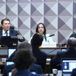 Presidente da CPMI diz que apuração sobre 8 de janeiro não tem relação com caso das joias