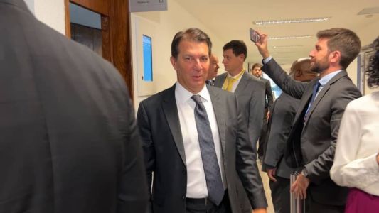 Presidente da CPMI, deputado Arthur Maia (União-BA) não descarta convocação da deputada Carla Zambelli após depoimento do hacker