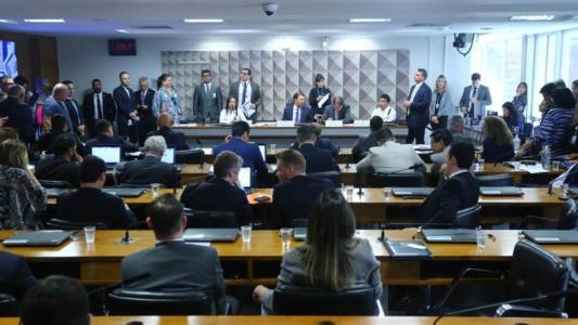 Presidente da CPMI do 8 de janeiro defendeu a convocação do chefe da Força Nacional