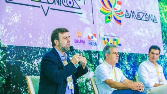 Presidente da Embratur, Marcelo Freixo, debateu alternativas de emprego e renda para moradores da região Amazônica