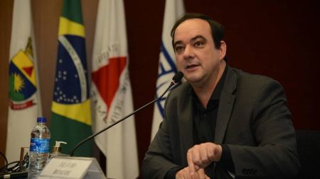 Presidente da Fiemg, Flávio Roscoe elogiou medidas do governo federal sobre carros populares