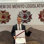 Itatiaia é homenageada com medalha do Mérito Legislativo da Assembleia de Minas