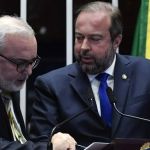 Reinjeção de gás em poço de petróleo: estudo endossa Prates em embate contra ministro