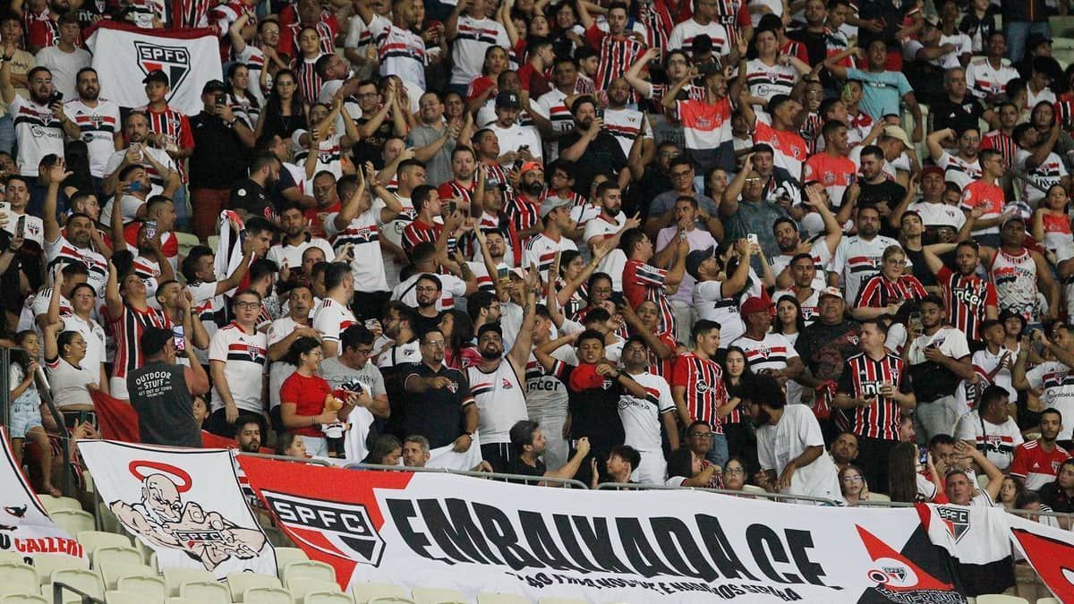 Organizada promete balada 'na faixa' ao elenco se São Paulo vencer Majestoso