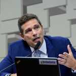 'Combate à inflação é missão social', diz presidente do BC sobre manutenção da taxa de juros