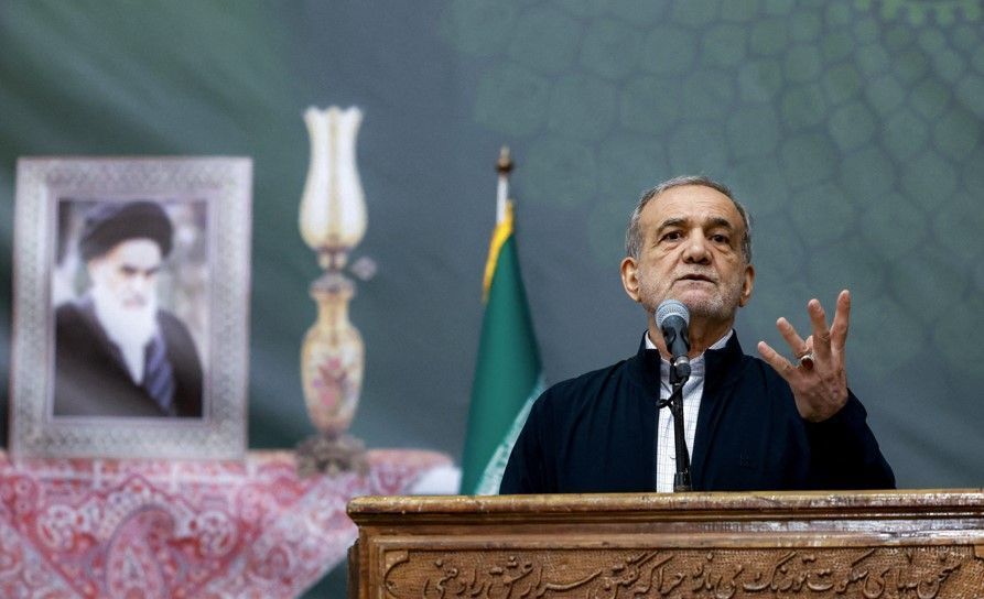 Irã não negociará sobre programa nuclear com os EUA se Israel continuar a atacá-lo, diz presidente Pezeshkian