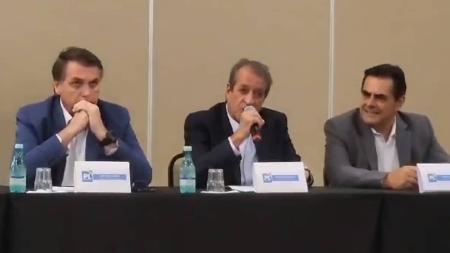 Presidente do PL, Valdemar Costa Neto, participou de evento do partido ao lado de Bolsonaro e Domingos Sávio