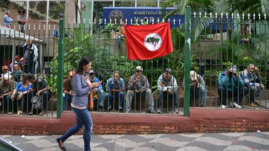 Presidente do PT, deputada Gleisi Hoffmann, questionou Lira sobre abertura de CPI para investigar MST