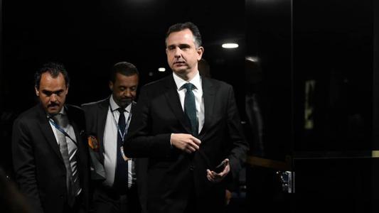 Presidente do Senado, Rodrigo Pacheco (PSD-MD), anuncia PEC para criminalizar porte ou posse de drogas