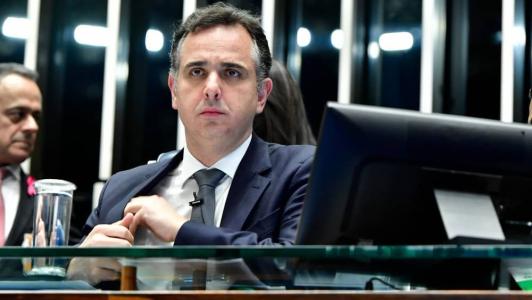 Presidente do Senado voltou a defender equilíbrio fiscal nesta segunda (6)