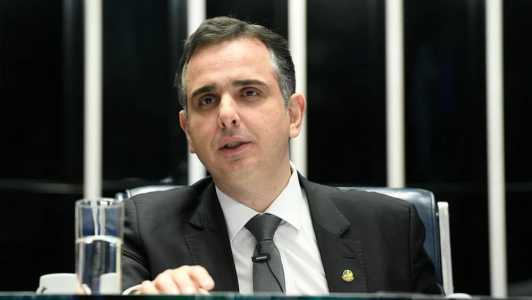 Presidente do Senado, Rodrigo Pacheco, rebateu críticas feitas pela presidente do PT Gleisi Hoffmann