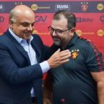 Presidente do Sport blinda Enderson de críticas e diz: 'Por mim, é o técnico até 2024'