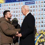 Biden desafia Putin com visita surpresa à Ucrânia e anuncia ajuda adicional de US$500 milhões 