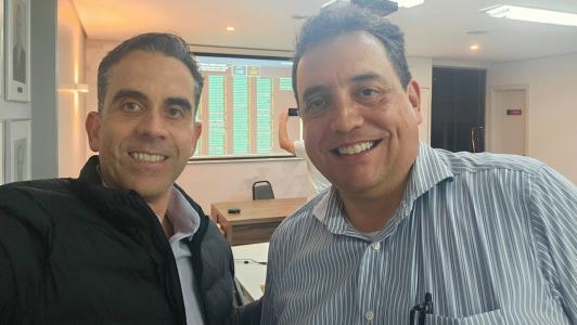 Foto mostra o vice-presidente Bruno Magalhães e o presidente Raphael Lafetá