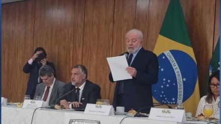 Presidente Luiz Inácio Lula da Silva (PT) em café com a imprensa