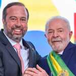 Lula e Silveira assinam contratos de concessão do maior leilão de linhas de transmissão do país