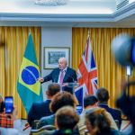 Lula critica prisão de Julian Assange, criador do Wikileaks: 'Uma vergonha'