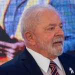 Lula critica taxa de juros e diz que Banco Central está 'brincando com o país'