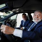 Lula 'troca' carros oficiais por SUVs elétricos de R$ 500 mil cedidos pela GM