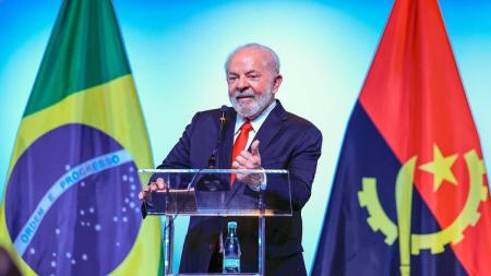 Presidente Lula participou de coletiva em Angola