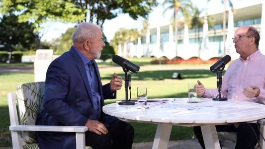 Presidente Lula participou de live na manhã desta segunda-feira (19)