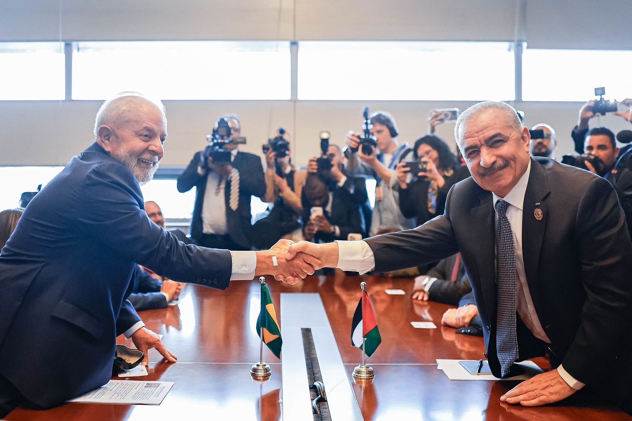 Lula se reúne com premiê da Palestina, na África, e recebe apelo por cessar-fogo imediato