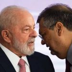 Lula defende Dino após encontro entre secretários do ministério e 'dama do tráfico': 'absurdos ataques'