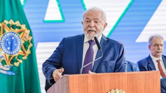 Presidente Lula (PT) revidou os xingamentos do ex-presidente Jair Bolsonaro (PL)