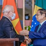 Lula cita medo da anestesia geral e prevê rápido retorno à presidência após cirurgia no quadril