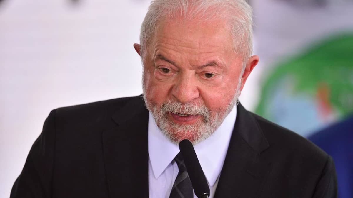 Dino afirma que ausência de Lula na Abin ocorreu por 'problemas pessoais de saúde'