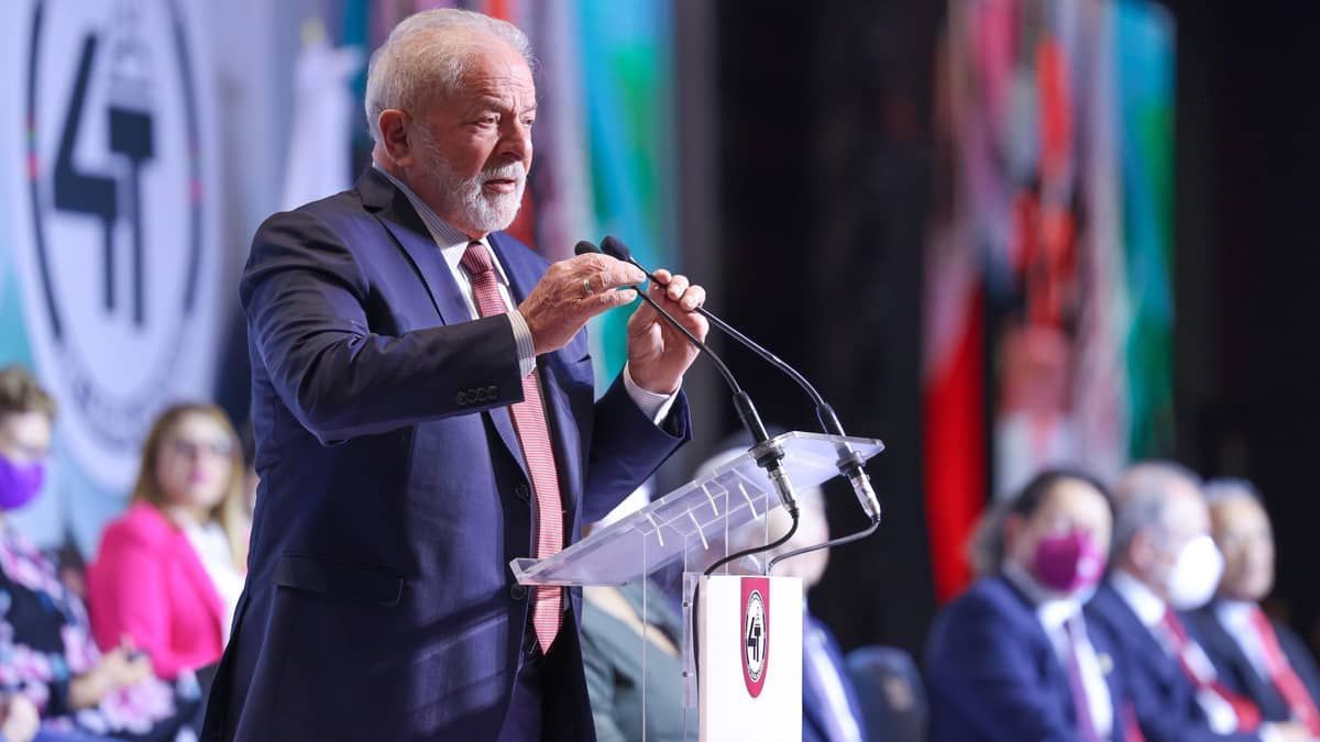 Decreto de Lula exclui Correios e mais seis estatais de programa de privatização