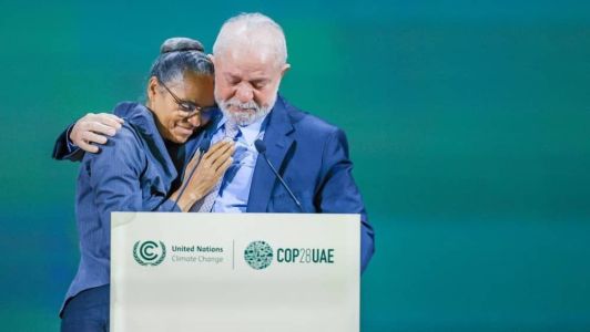 Presidente Lula se emocionou ao chamar ministra Marina Silva para discursar na COP 28