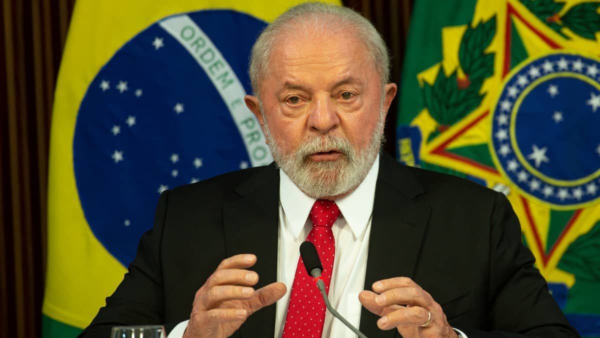 Lula se reúne com equipe econômica e líderes do governo no Congresso para discutir novo marco fiscal