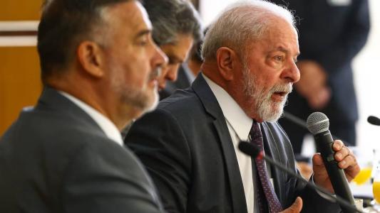 Presidente Lula se reuniu com senadores para avaliar votações no Congresso