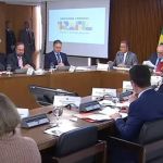 'É o começo de verdade do nosso mandato', diz Lula em reunião com ministros nesta sexta