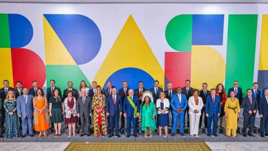 Presidente Lula vai se reunir com os 37 ministros para evitar desencontros entre a equipe