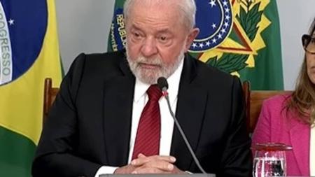 Presidente passa por tratamento contra nas pernas
