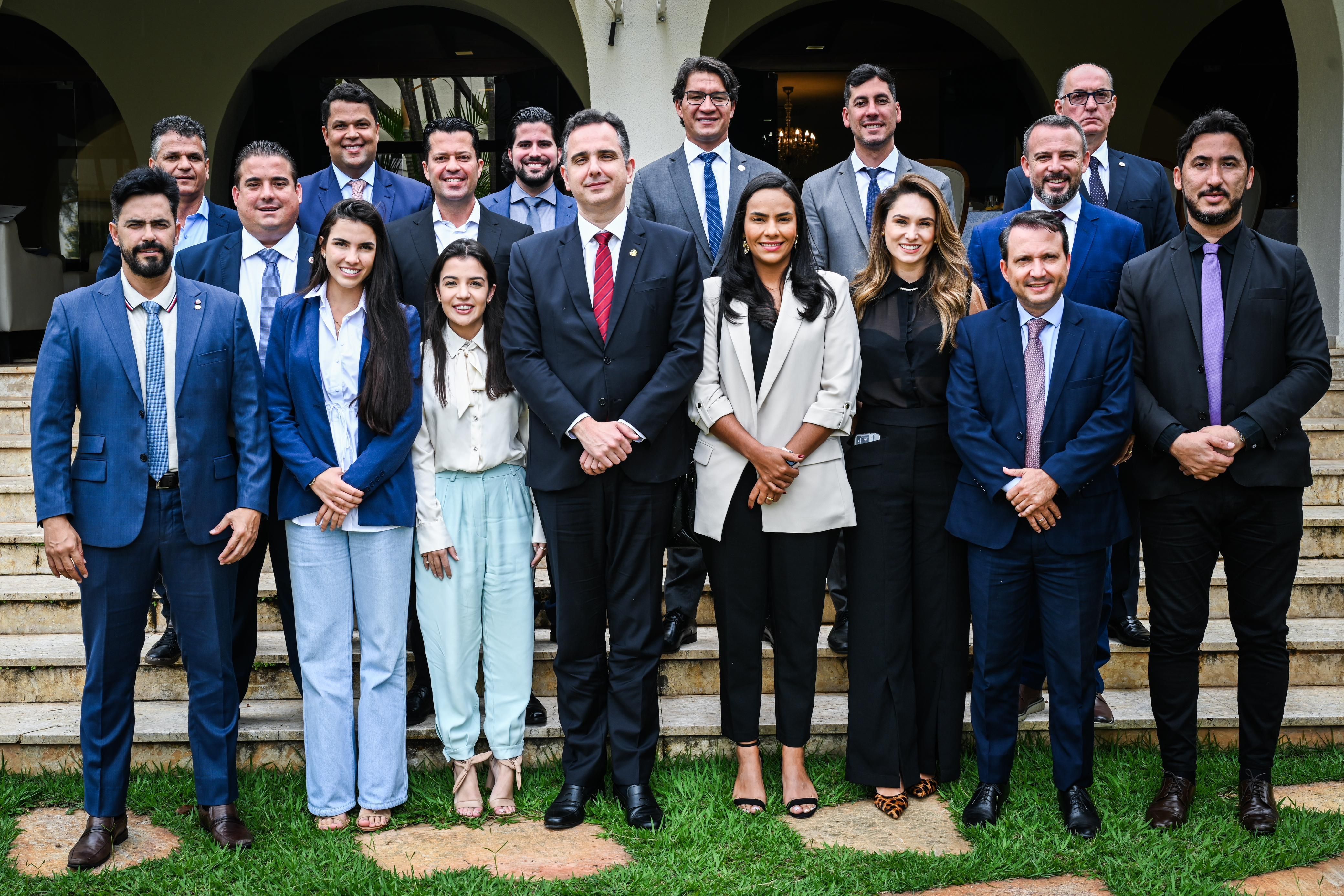 Pacheco recebe deputados da base de Zema, e dívida de Minas com a União atravessa encontro em Brasília